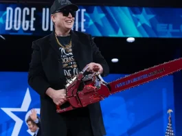 Κόπηκαν τα φρένα πληροφοριοδότη του DOGE, ώρες αφού ο Musk τον στοχοποίησε Musk
