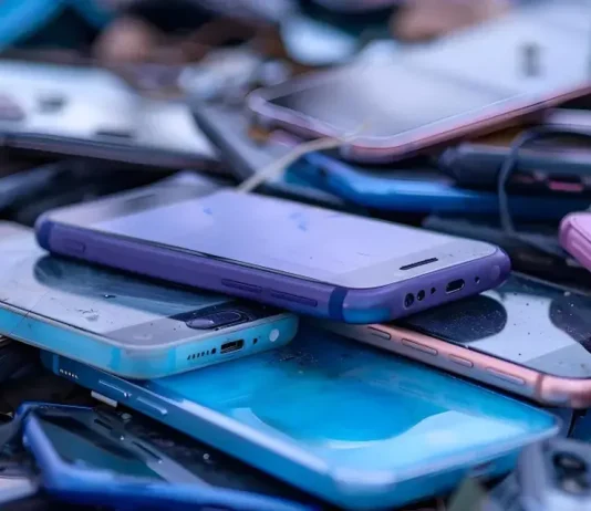 Η Google θέλει να μετατρέψει το παλιό smartphone σου σε data center – Ξεπερνούν σε επιδόσεις μερικούς servers