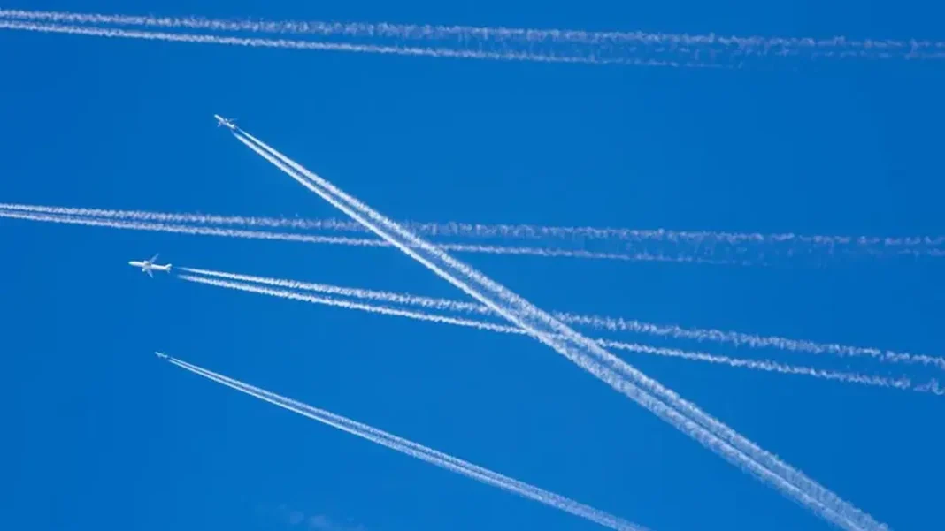 contrails