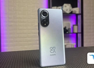 Η φωτογραφία παρουσιάζει το Huawei Nova 9 smartphone στο εργαστήριο του Techmaniacs.gr.
