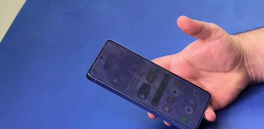 Samsung: Να γιατί κοκκινίζουν οι οθόνες