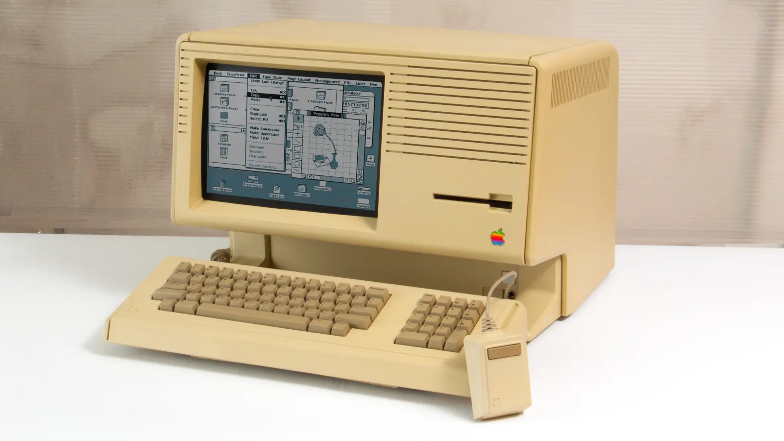O Apple Lisa που έφερε επανάσταση στους υπολογιστές το 1984