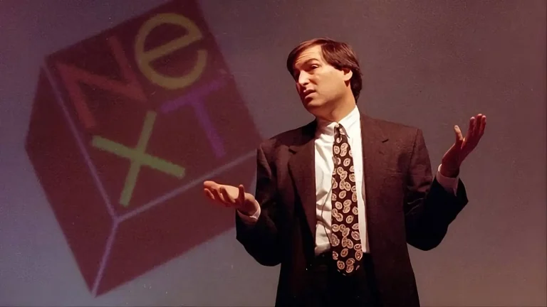 Η CIA βοήθησε τον Steve Jobs να κρατήσει ζωντανή την NeXT και να επιστρέψει στην Apple