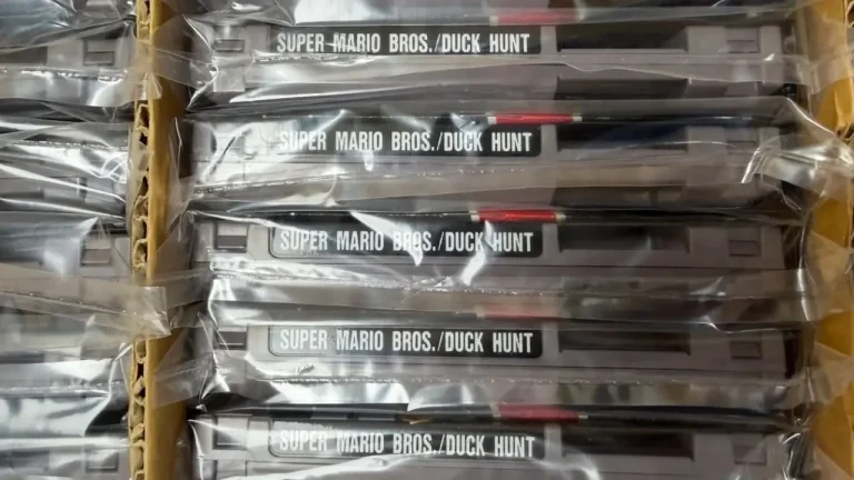 Οι κασσέτες Super Mario Bros./Duck Hunt για NES που βρέθηκαν σε αποθήκη