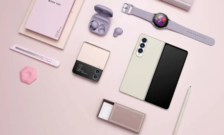Ακουστικά και τηλέφωνα της Samsung με Spatial Audio