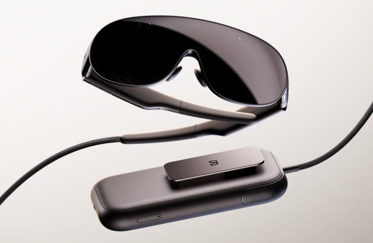 Τα Ray-Ban VR Glasses με το puck