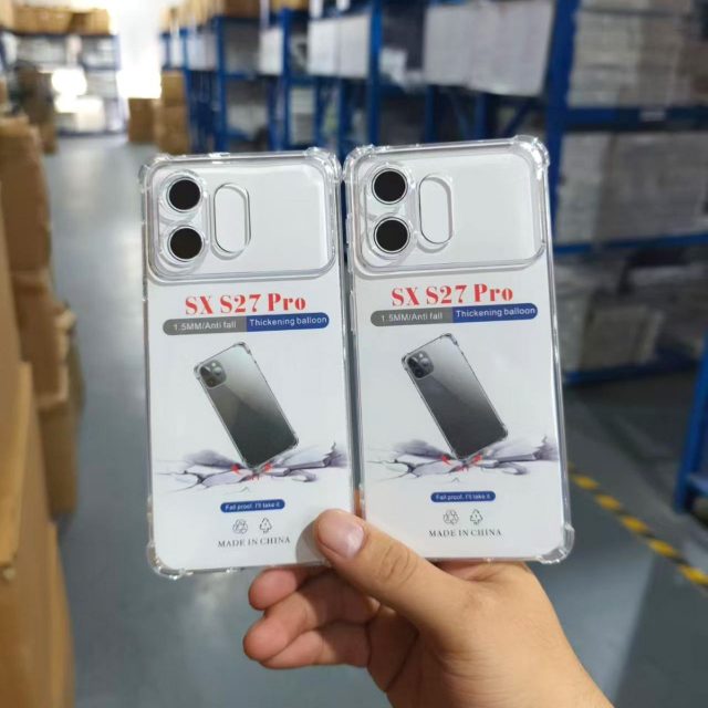 Φωτογραφίες που αποκαλύπτουν τις θήκες του Samsung Galaxy S27 Ultra, όπως και των S27 Pro, όπως δημοσιεύονται από τον Ice Universe.