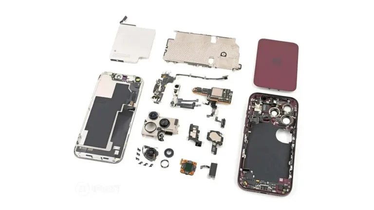 Το εσωτερικό ενός iPhone 18 Pro