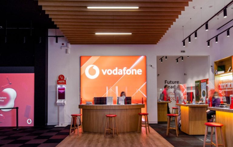 κατάστημα vodafone στο mall athens
