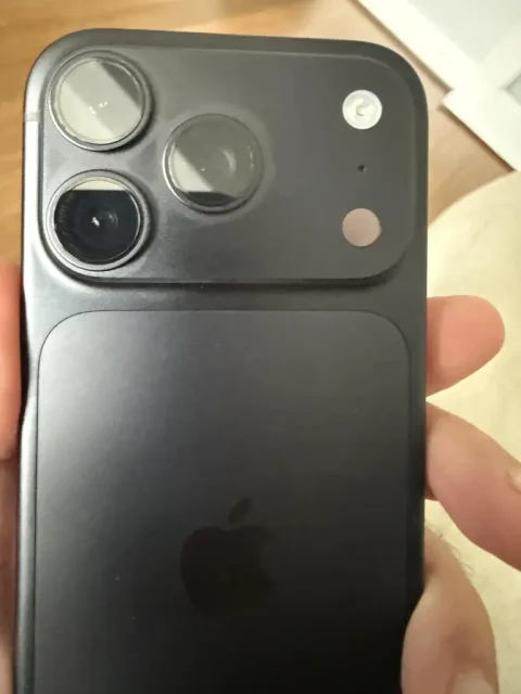 αποχρωματισμός στα iPhone 18 Pro